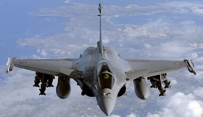 France Starts First Air Raids on ISIS in Syria