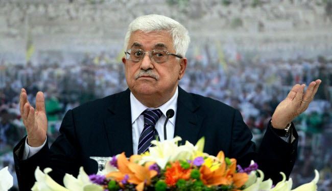 الاستخبارات الإسرائيلية: عباس يمنع الانتفاضة ويعتقل المقاومين