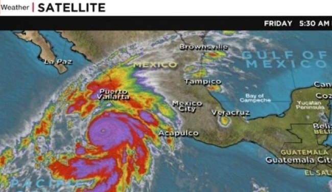 الاعصار باتريسيا الاقوى على الاطلاق يصل الى المكسيك