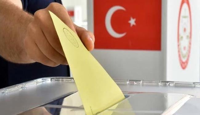 انتخابات زودهنگام پارلمانی ترکیه آغاز شد