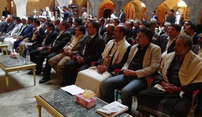 22 حزبا يمنيا يوقّعون ميثاق شرف لمواجهة العدوان السعودي