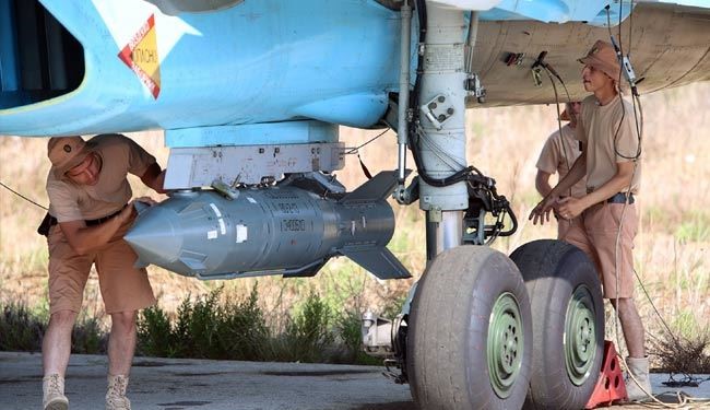 جنگنده های روس 4000 بار به داعش حمله کردند