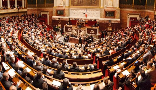 پارلمان فرانسه حالت فوق‌العاده را تشدید می‌کند