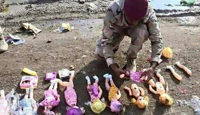 بمبهای عروسکی در جاده بغداد - دیالی + عکس