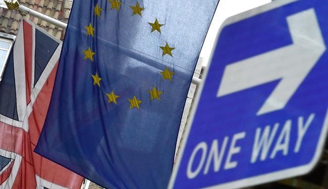 The Majority of Britons Want to Leave the EU after Paris Attacks