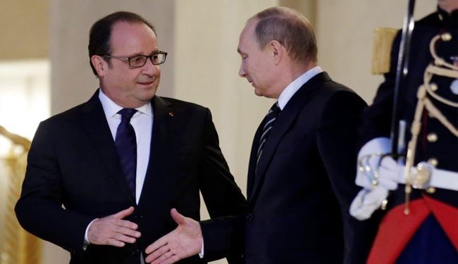 French Hollande Heads to Russia to Press Anti-ISIS Coalition
