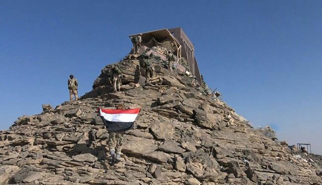 بالصور؛ القوات اليمنية تقتحم موقعا عسكريا سعوديا وتدمر 3 آليات