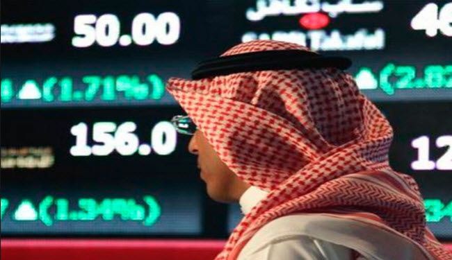 السعودية تواجه العجز في الميزانية بتقليل الانفاق العام