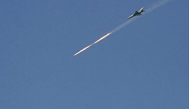 Syrian Warplanes Raze ISIS Vehicles in Homs: Source