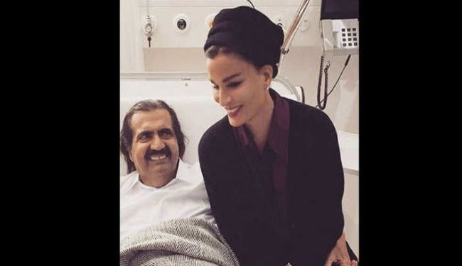 بالصور.. امير قطر السابق في مستشفى بسويسرا بعد عملية جراحية