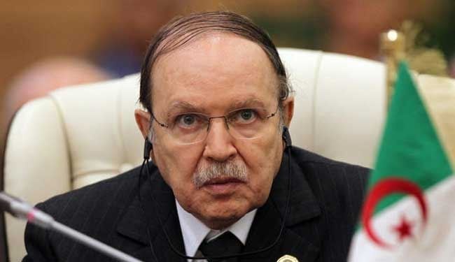 حكومة الجزائر تكشف عن مسودة إصلاحات دستورية