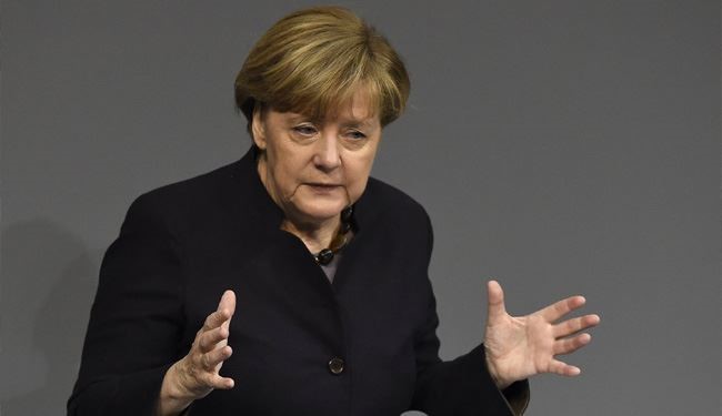 German Chancellor Merkel Calls on Limits to Migrants Influx into EU