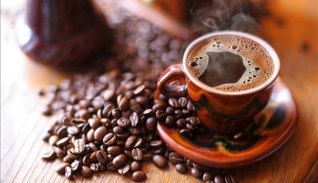 ماذا يحدث لجسم الإنسان عند تناول فنجانان من القهوة يوميا؟