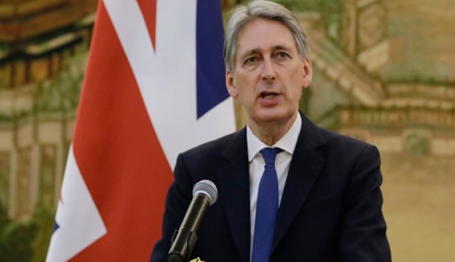 British FM Hammond Hails Iran Nuclear Deal Compliance