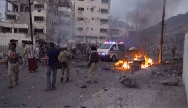 10 قتلى بتفجير مفخخة في عدن، والمستهدف قائد شرطتها