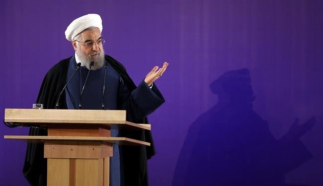 روحاني: بدأنا ببيع أكثر من مليون برميل نفط يوميا