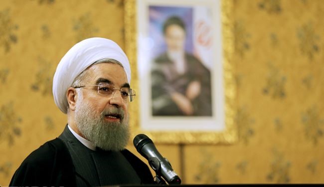 روحاني: نفخر بایرانیتنا ووحدتنا وانسجامنا والاسلام