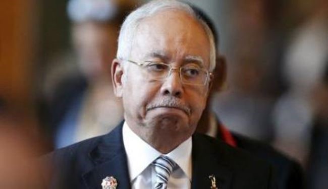 استجواب رئيس وزراء ماليزيا السابق نجيب عبد الرزاق