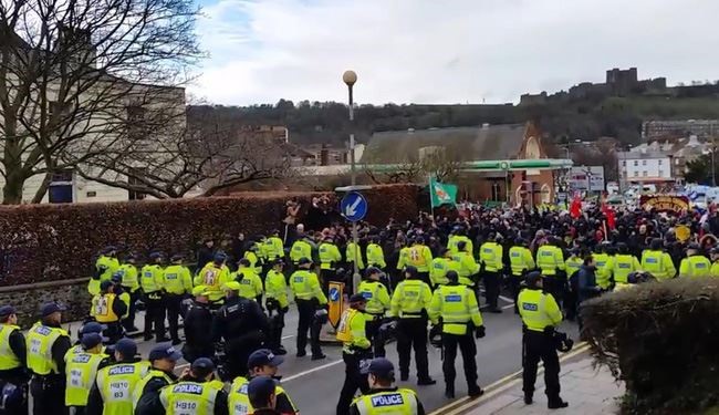 Nine Arrested as UK Immigration Protests Prompt Clashes