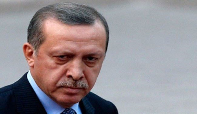 تركيا.. الزام الموظفين بالوشاية بزملائهم عند إهانتهم أردوغان