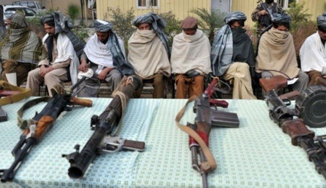 25 عضو طالبان خود را تسلیم کردند