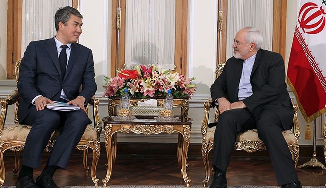 ظريف: لا قيود امام تطوير التعاون بين ايران وكازاخستان