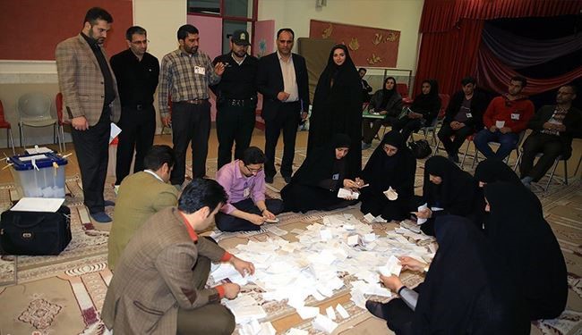 Iran's Interior Ministry: Election Turnout 33mln So Far