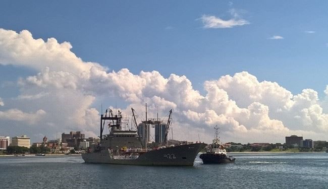 السفن الحربية الايرانية تغادر ميناء دار السلام بتنزانيا