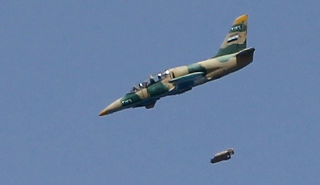 Syrian Air Force Pounds ISIS Positions in Deir Ezzor