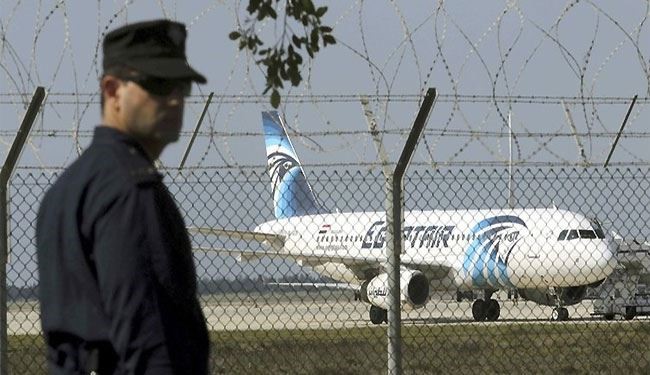 اعتقال مختطف الطائرة المصرية وتحرير الرهائن، ما دوافعه؟