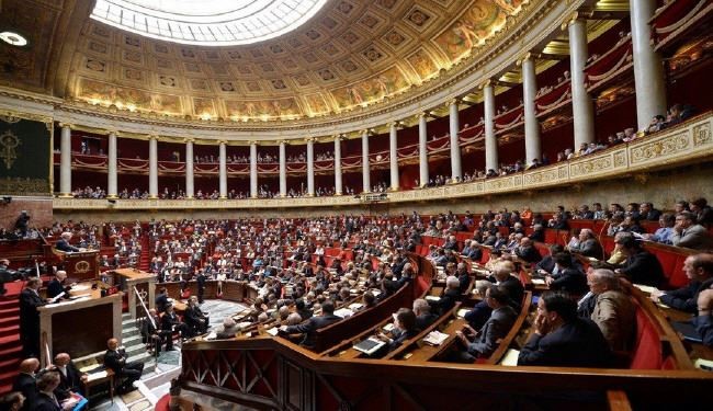قانون جدید پارلمان فرانسه برای مبارزه با فحشا
