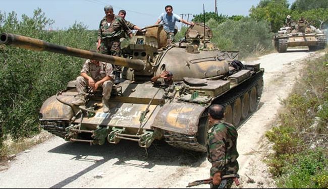 Syrian Forces Pound Heavily Al-Nusra Front Terrorists in Southwest of Aleppo