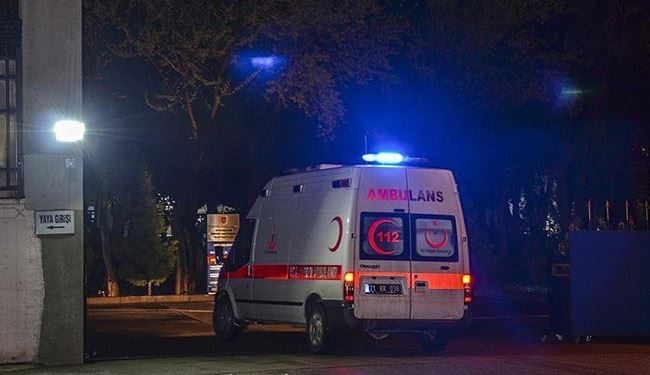 مقتل جنديين وجرح 52 شخصا بتفجير في جنوب شرق تركيا