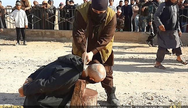 Daesh Executed a Syrian Civilian accused of Sorcery