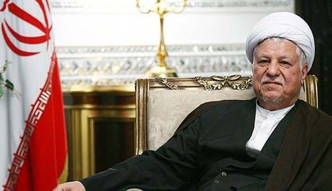 رفسنجاني یدعو للاعتماد علی الشعب والتعامل مع الاسرة الدولیة