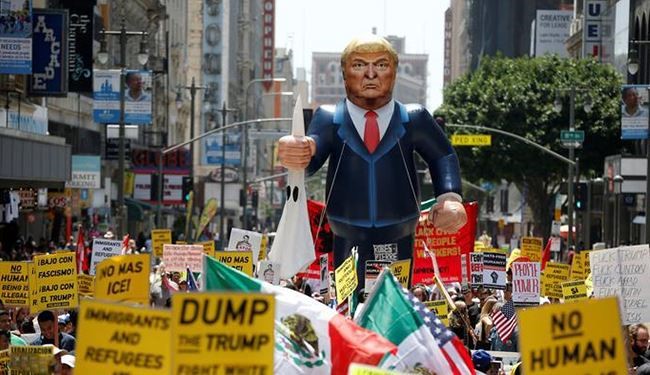 احتجاجات عارمة ضد ترامب بيوم عيد العمال في أميركا