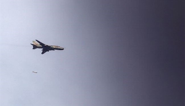 Syrian Warplanes Destroy ISIL Special Forces HQ in Deir Ezzur