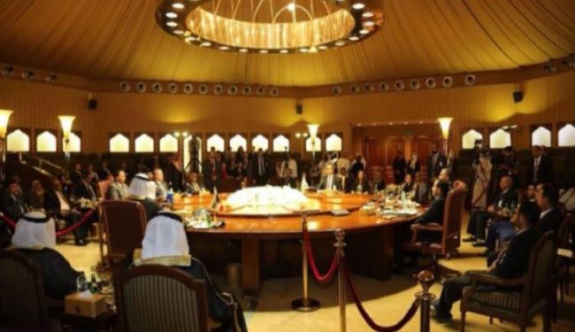 وفد الرياض يعرقل التفاوض ويتهرب من مناقشة طرد الشماليين من عدن