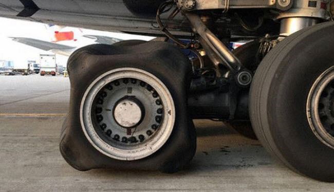 ما هو لغز العجلة المربعة في طائرة بريطانية؟