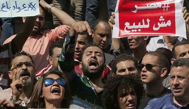 محكمة مصرية تقضي بحبس 51 شاركوا في احتجاجات 