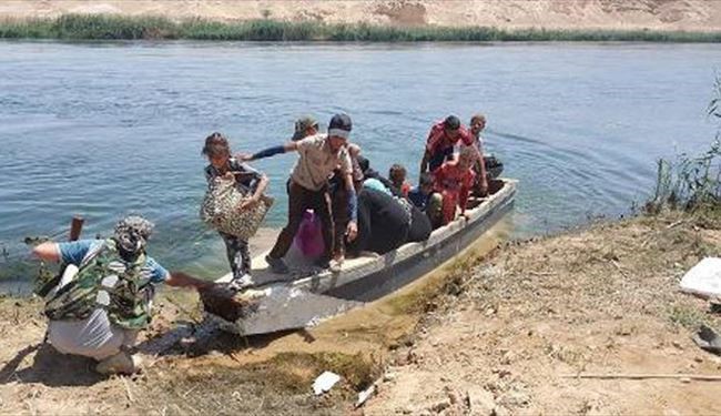 نجات دهها زن و کودک از محاصره داعش دررمادی