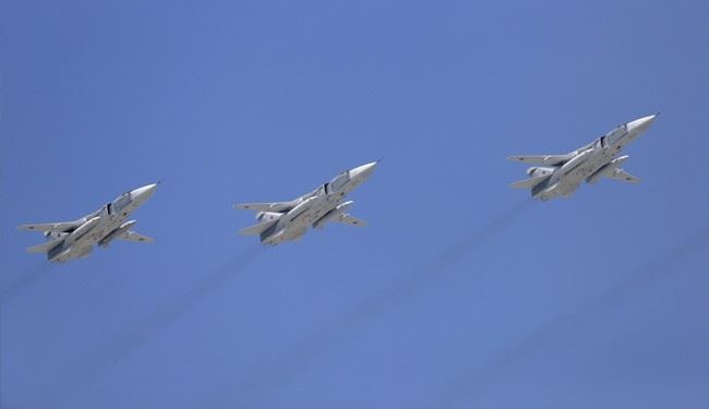 Russian Fighter Jets Target ISIL Fuel Tankers in Syria’s Aleppo