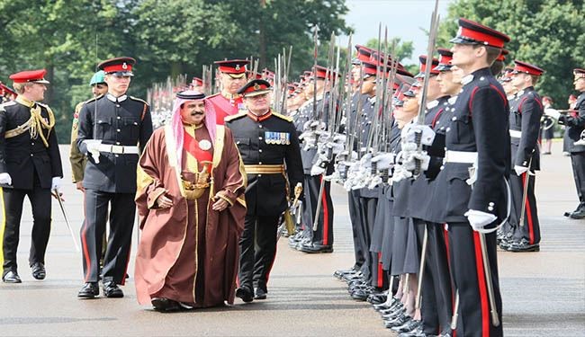 بريطانيا تدرب قوات بحرينية بجهاز السجون!