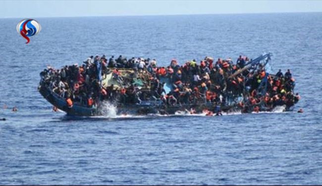 تصاویرهولناک واژگونی شناور مهاجران در دریای مدیترانه