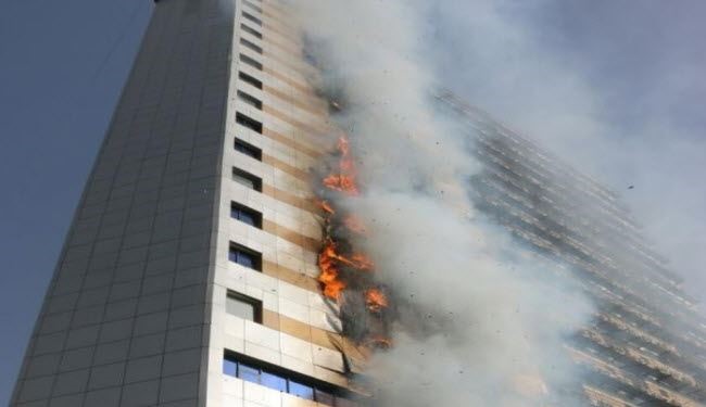 صور... اندلاع حريق هائل في فندق بمكة المكرمة