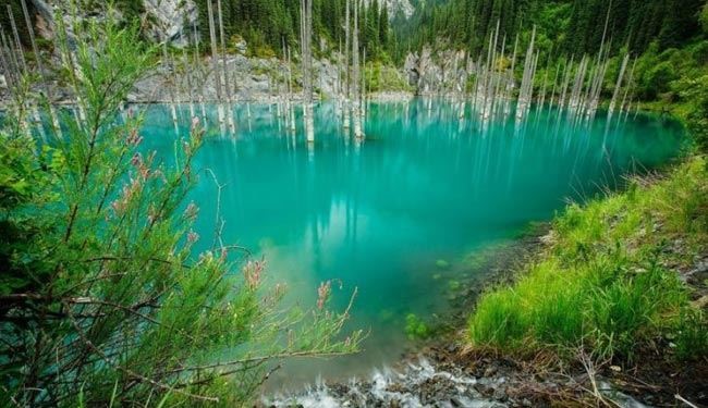 عجیب‌ ترین دریاچه جهان + عکس