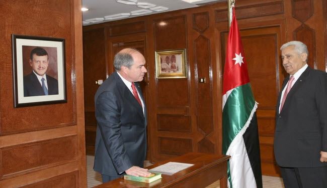 حكومة الملقي تؤدي اليمين الدستورية في الأردن