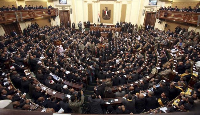 مصر تتجه لتعديل قانون التظاهر