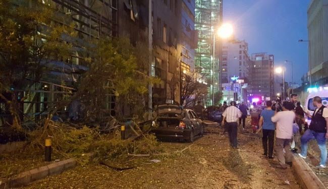 لبنان... انفجار قوي قرب مصرف في العاصمة
