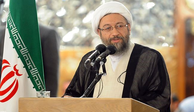 إيران تدعو الغرب للكف عن الازدواجية في التعامل مع الإرهاب